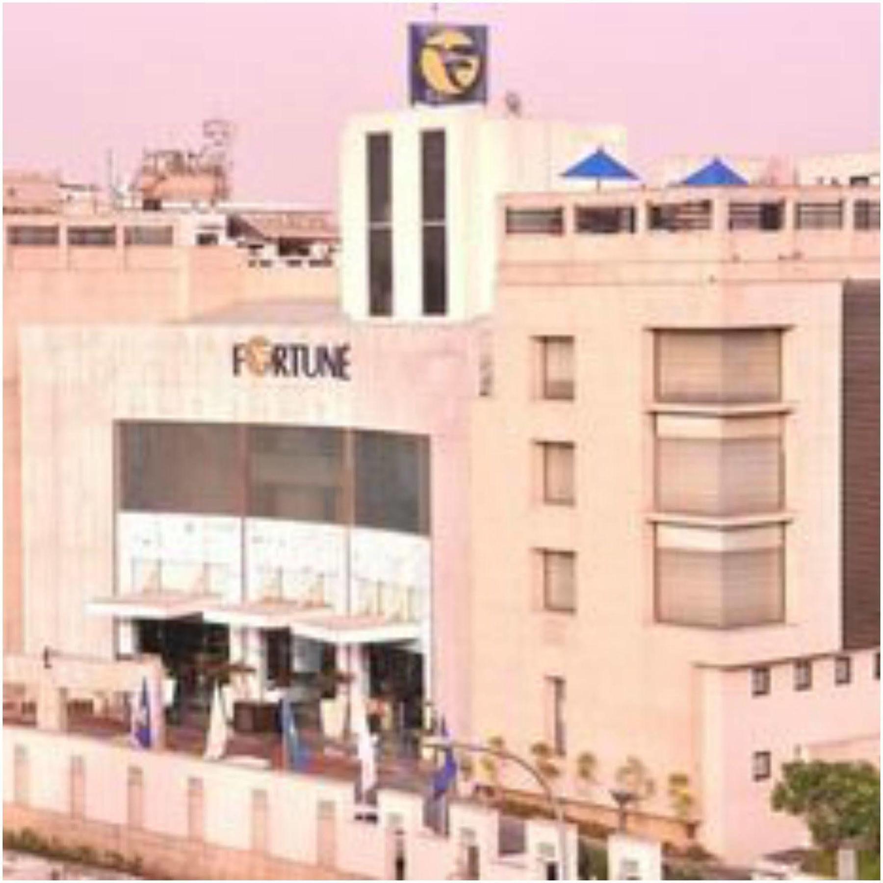 Fortune Sector 27, Noida - Member Itc Hotels' Group Luaran gambar