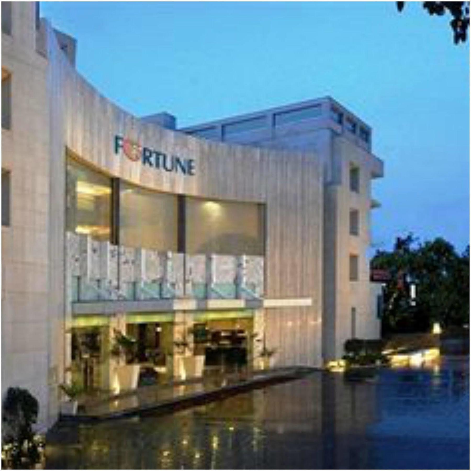 Fortune Sector 27, Noida - Member Itc Hotels' Group Luaran gambar